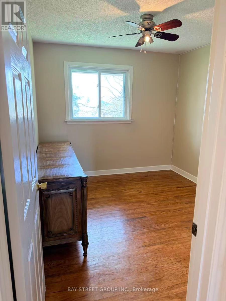 # Upper Unit - 395 Loretta Crescent, Whitchurch-Stouffville, Ontario  L4A 7G3 - Photo 8 - N13225762