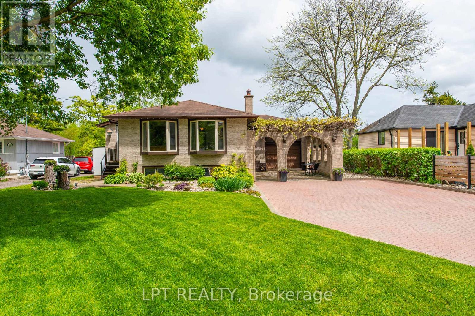 233 SAND ROAD, East Gwillimbury, Ontario