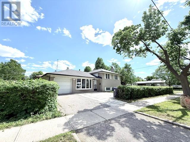 77 PORTERFIELD ROAD, Toronto, Ontario