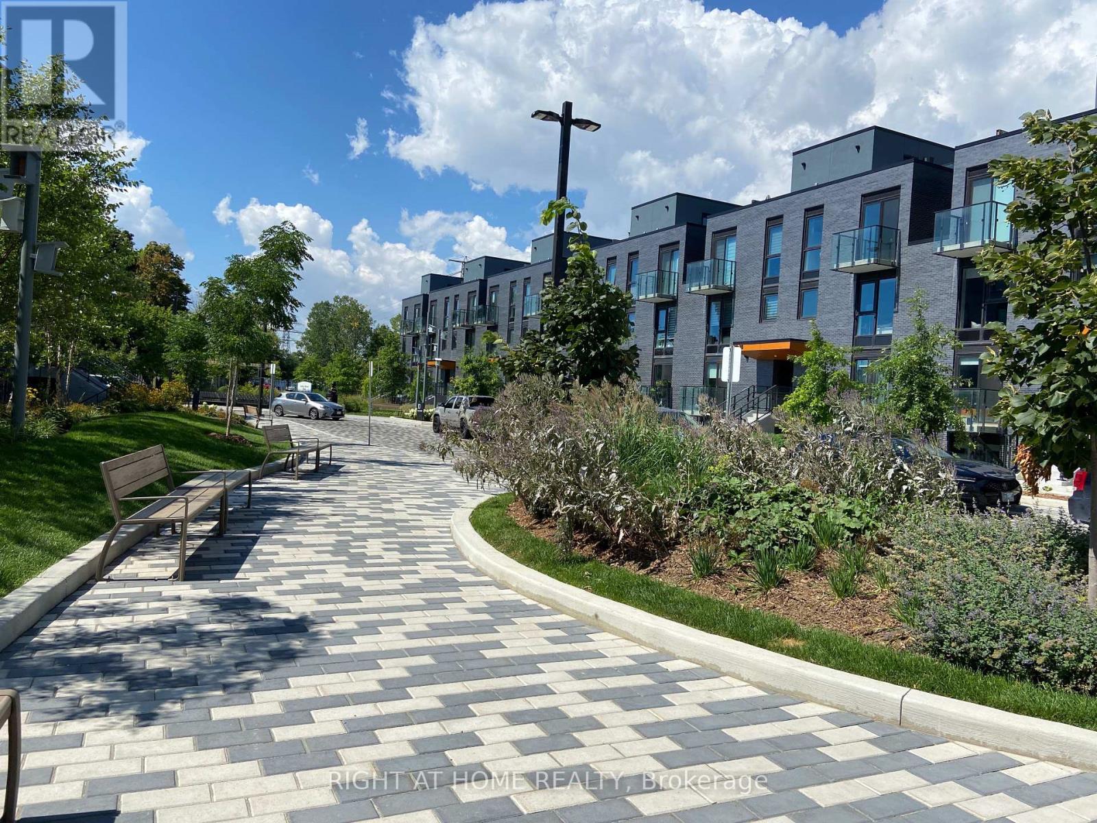 TH 17 - 15 BRIN DRIVE, Toronto, Ontario
