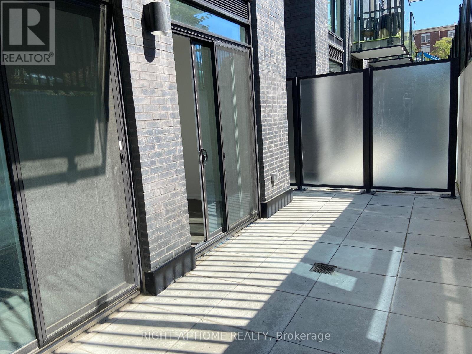 Th 17 - 15 Brin Drive, Toronto, Ontario  M8X 0B4 - Photo 15 - W13225754