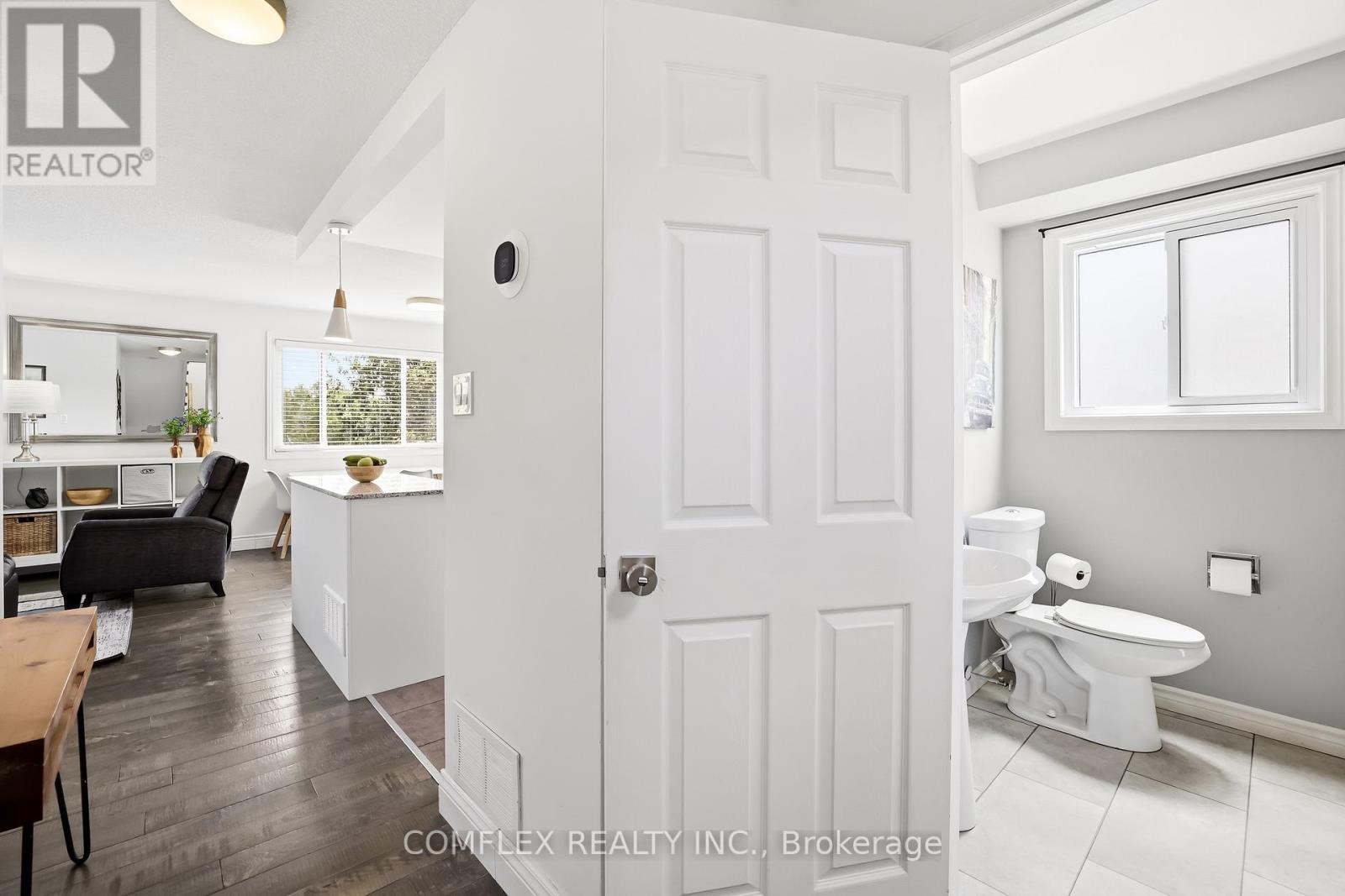33 Broadlands Crescent, Clarington, Ontario  L1E 1R2 - Photo 4 - E13216422