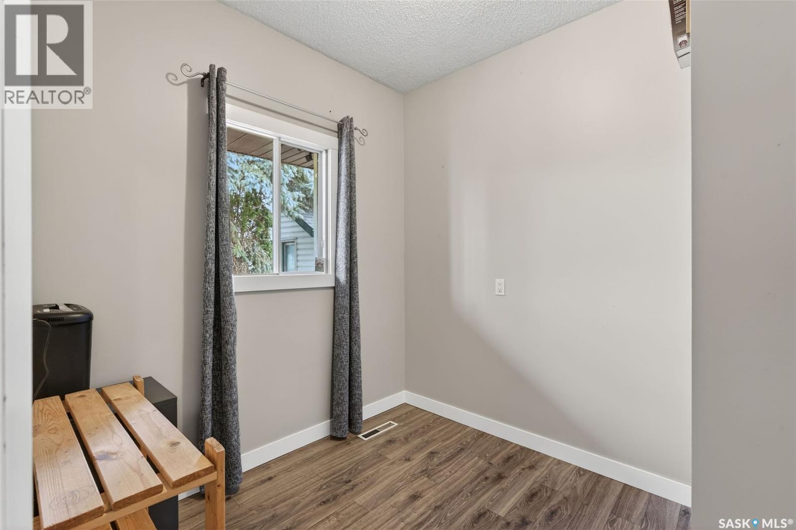 2330 Central Avenue, Prince Albert, Saskatchewan  S6V 4X5 - Photo 17 - SK037840