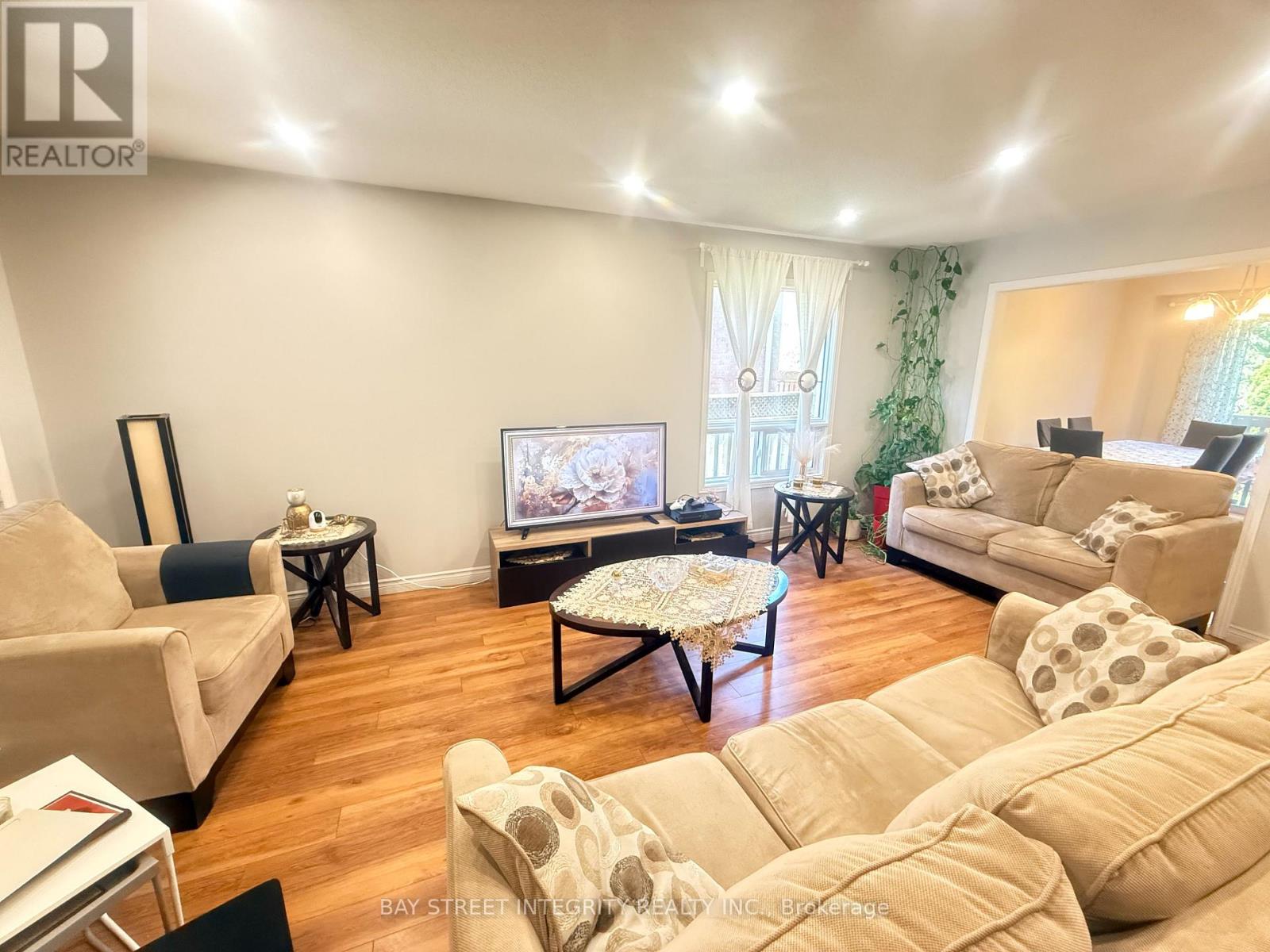 2087 Golden Orchard Trail, Oakville, Ontario  L6M 3W8 - Photo 4 - W13174484