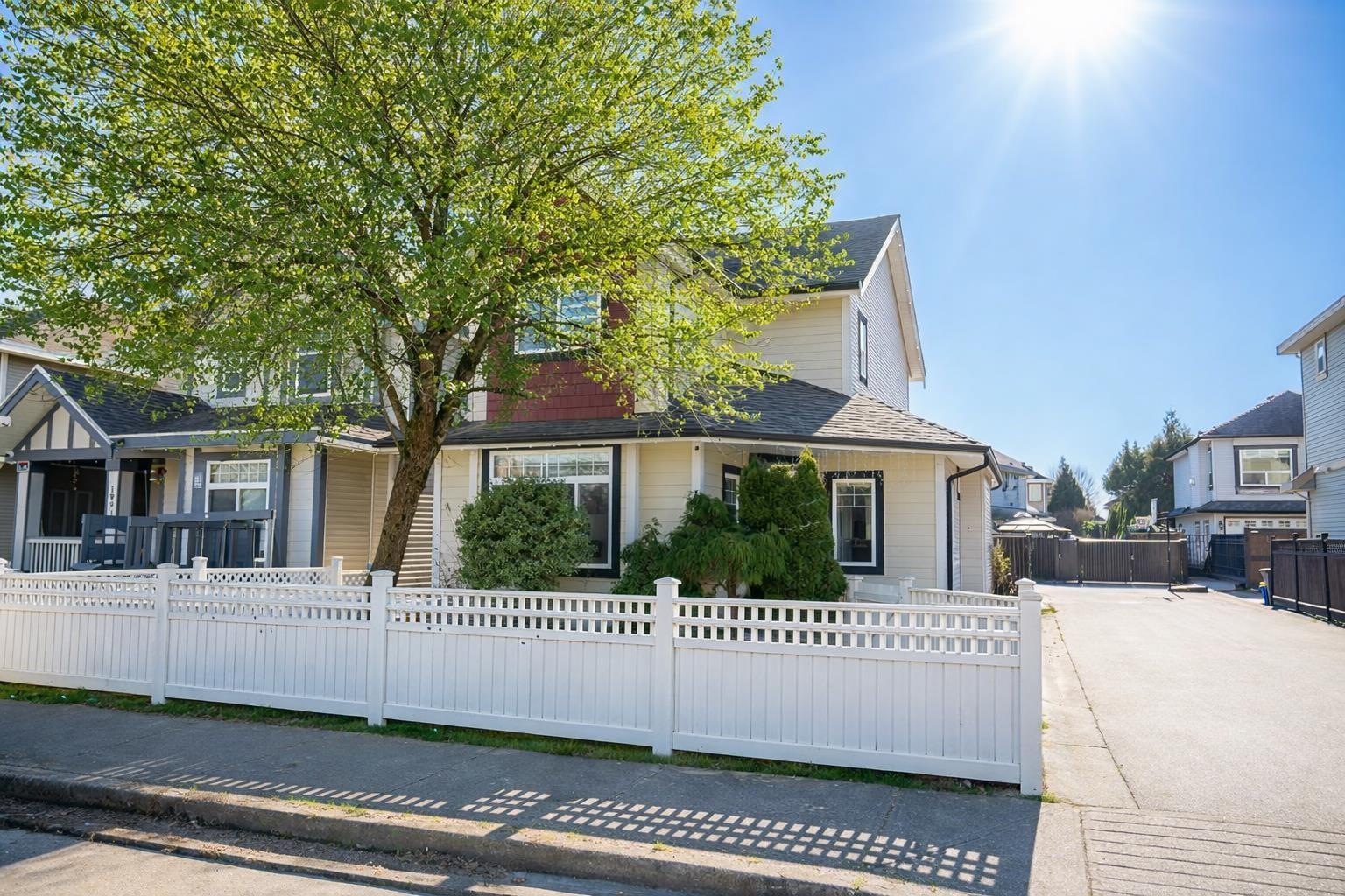 19914 73a Avenue, Langley, British Columbia  V2Y 3J3 - Photo 34 - R3129904