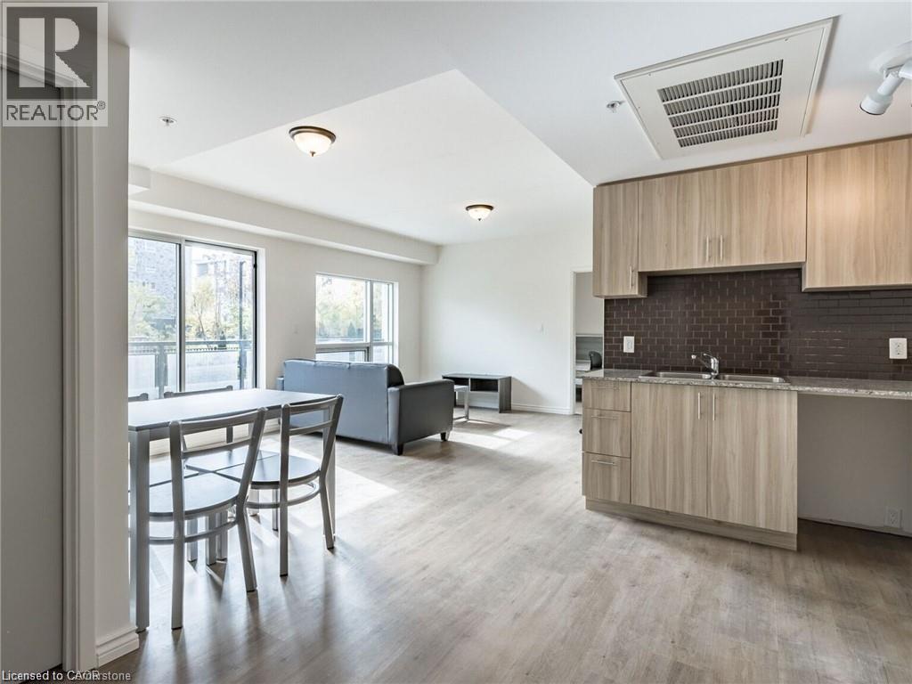 275 Larch Street Unit# H-208, Waterloo, Ontario  N2L 3R2 - Photo 5 - 40835684
