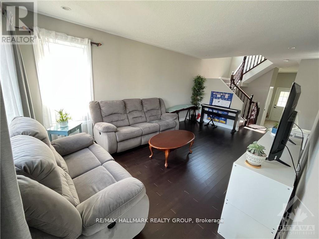 110 Garrity Crescent, Ottawa, Ontario K2J 3T4 - Photo 5 - X13225792