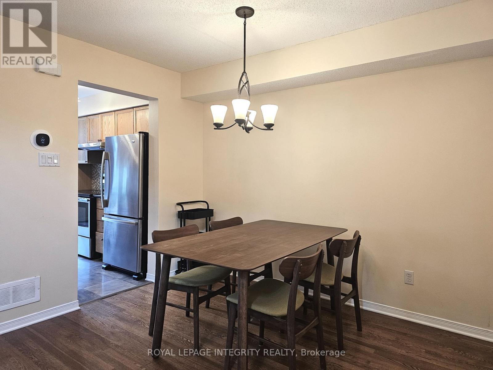 2 - 211 Station Boulevard, Ottawa, Ontario  K1G 6P1 - Photo 3 - X13225858