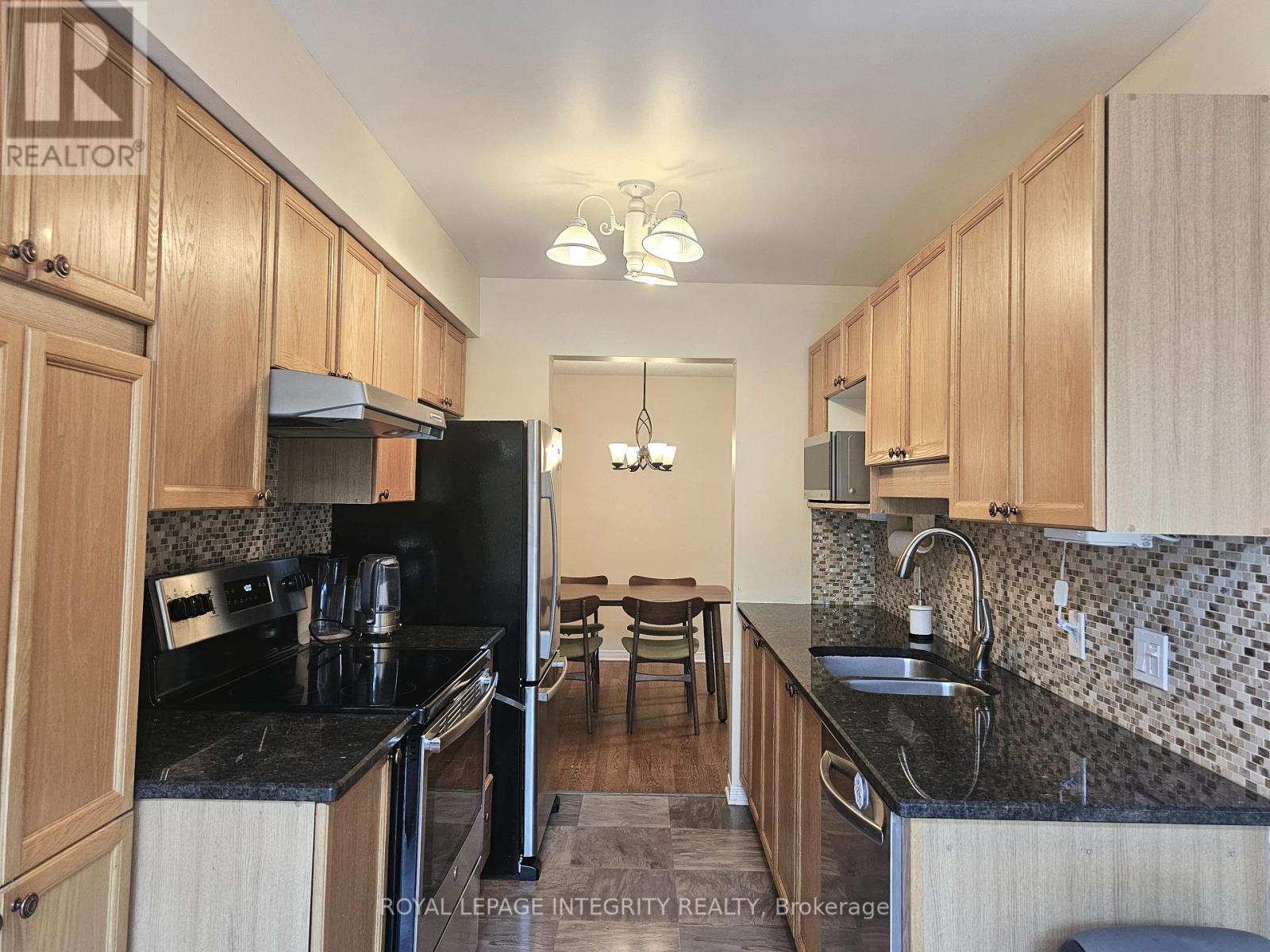 2 - 211 Station Boulevard, Ottawa, Ontario  K1G 6P1 - Photo 5 - X13225858