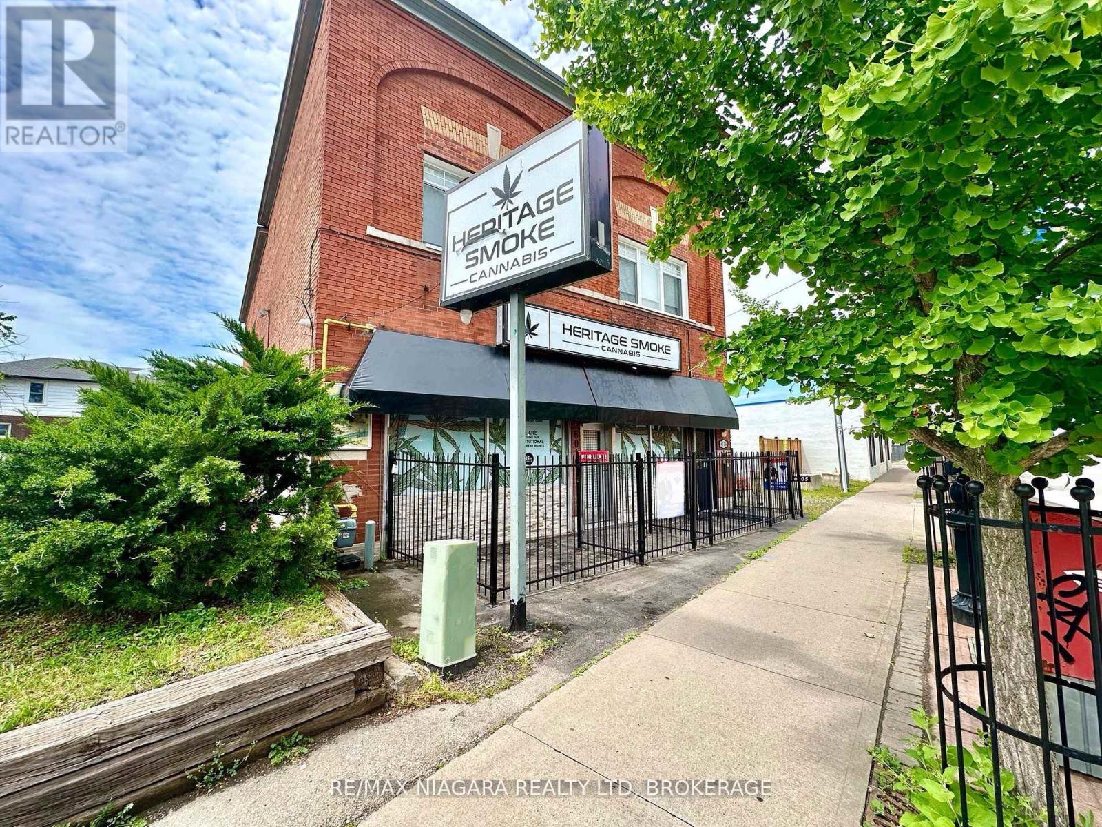 6015 Main Street, Niagara Falls, Ontario  L2G 5Z7 - Photo 1 - X13225840