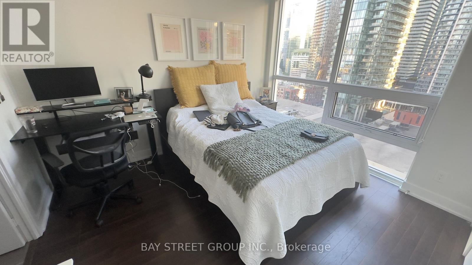 1809 - 318 Richmond Street W, Toronto, Ontario  M5V 1X2 - Photo 3 - C13225816