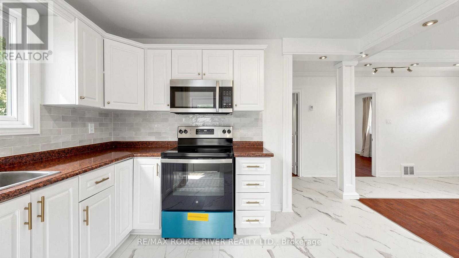 1884 Liverpool Road, Pickering, Ontario  L1V 1W5 - Photo 14 - E13225776