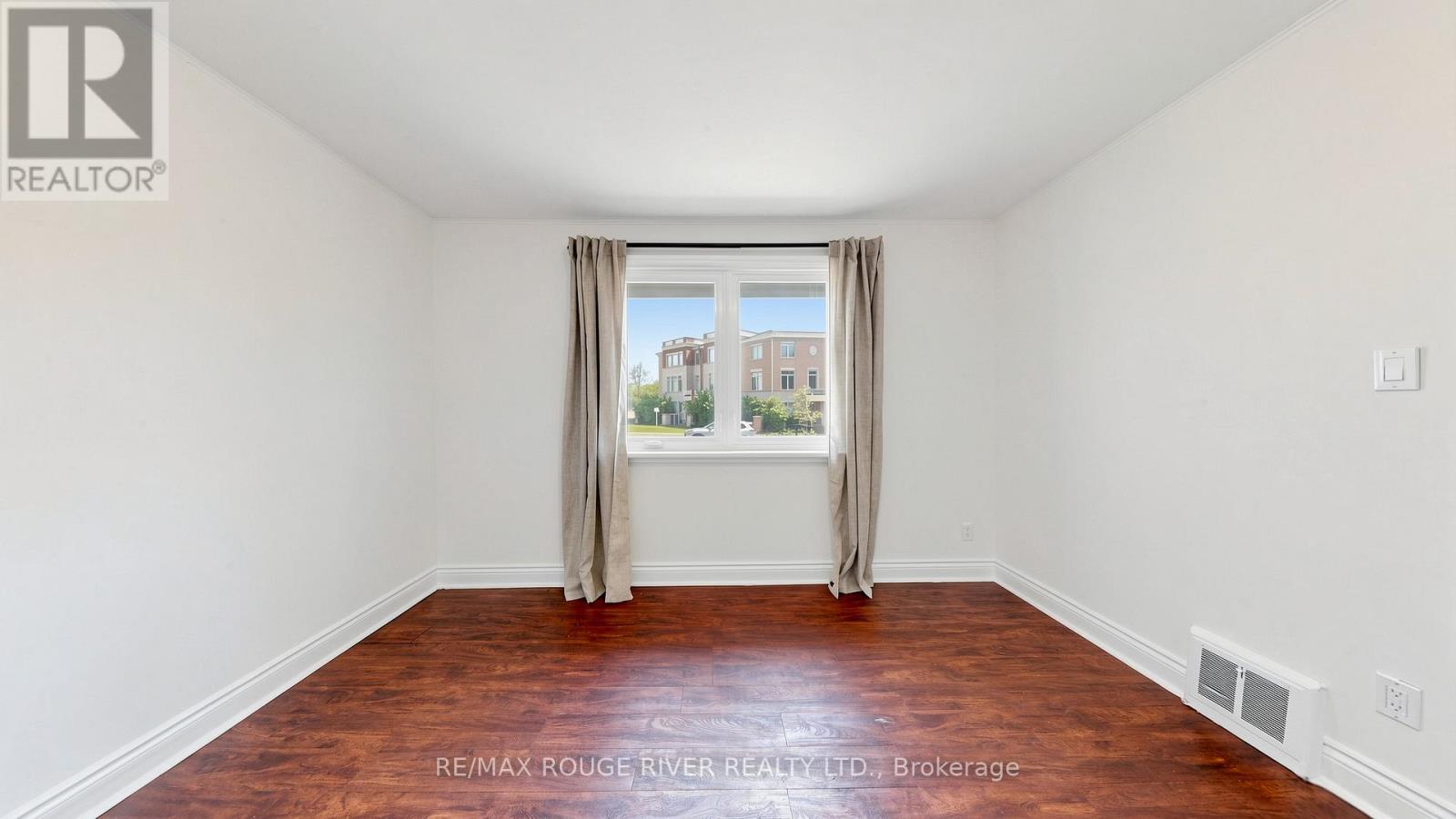 1884 Liverpool Road, Pickering, Ontario  L1V 1W5 - Photo 23 - E13225776