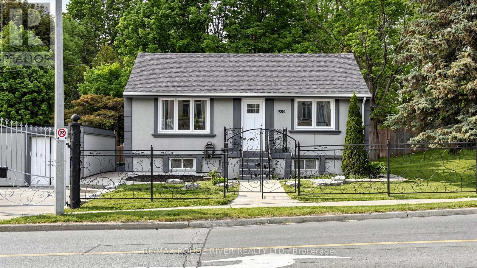 1884 Liverpool Road, Pickering, Ontario  L1V 1W5 - Photo 3 - E13225776