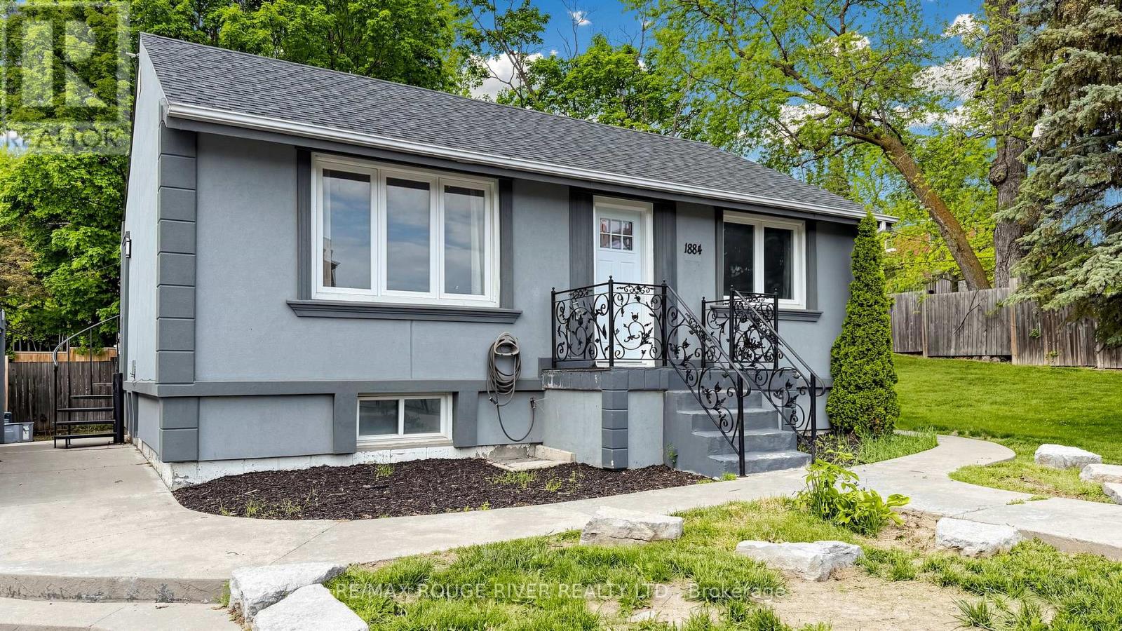 1884 Liverpool Road, Pickering, Ontario  L1V 1W5 - Photo 35 - E13225776