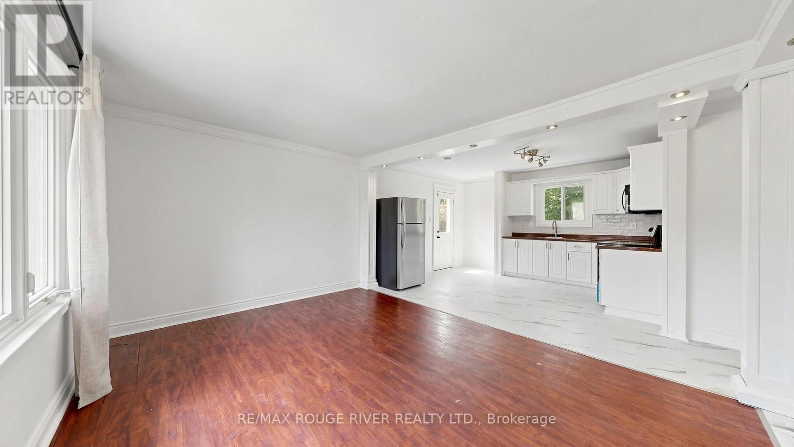 1884 Liverpool Road, Pickering, Ontario  L1V 1W5 - Photo 8 - E13225776
