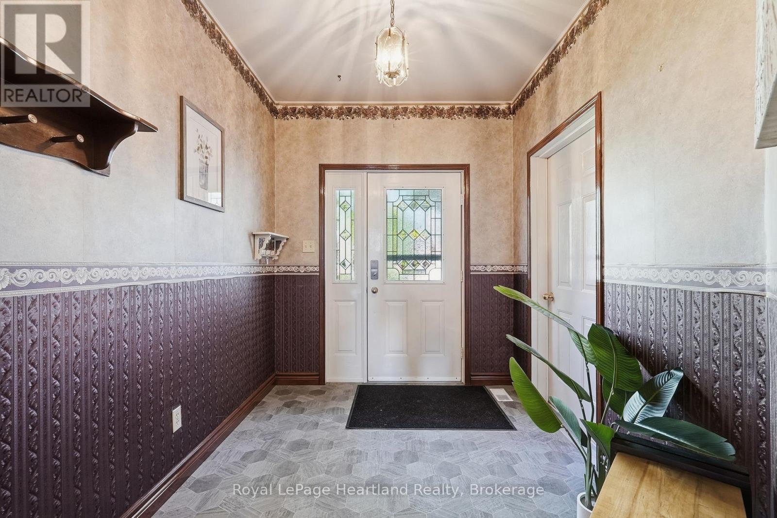 580 Maple Avenue N, North Perth, Ontario  N4W 3G5 - Photo 10 - X13225790