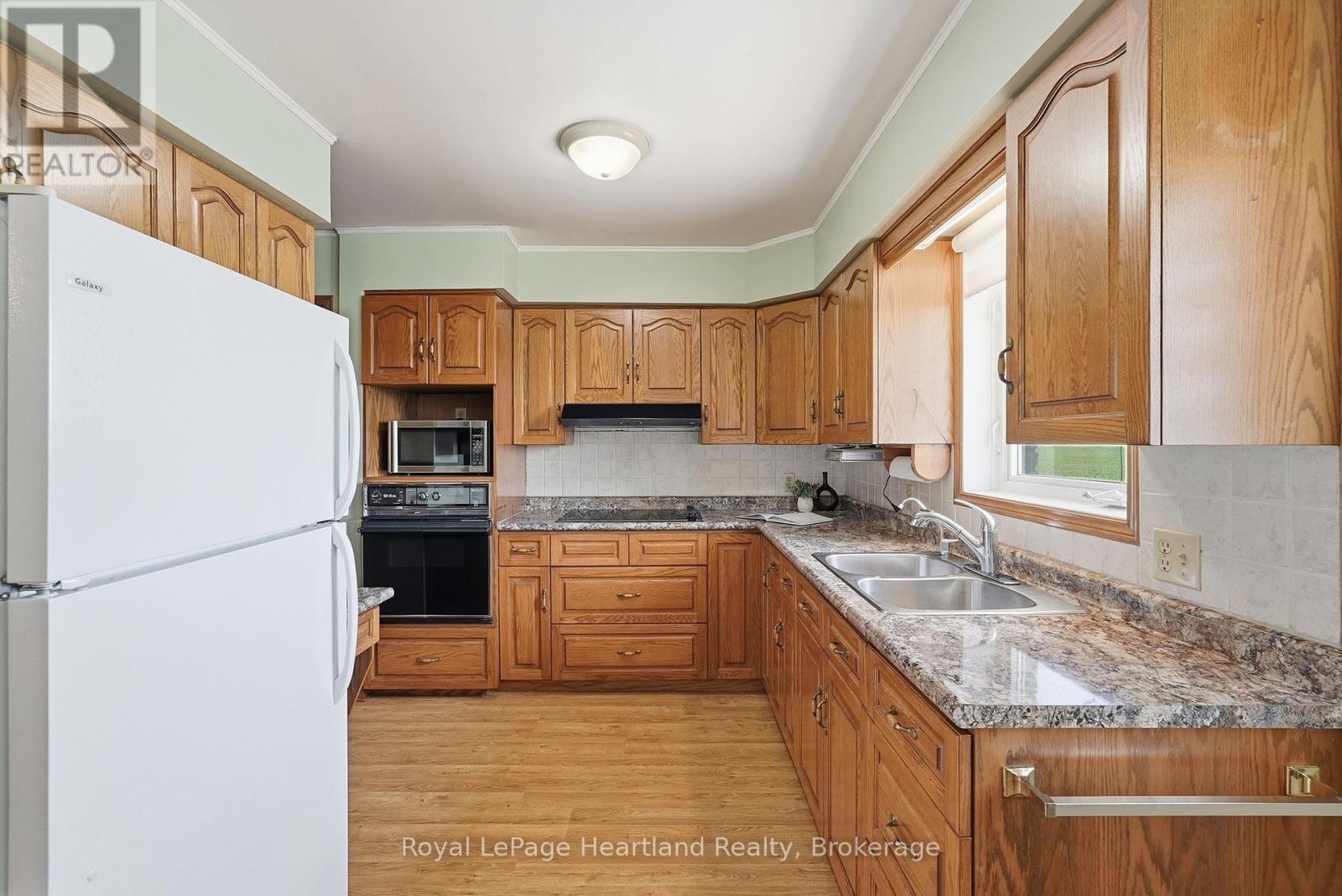 580 Maple Avenue N, North Perth, Ontario  N4W 3G5 - Photo 18 - X13225790