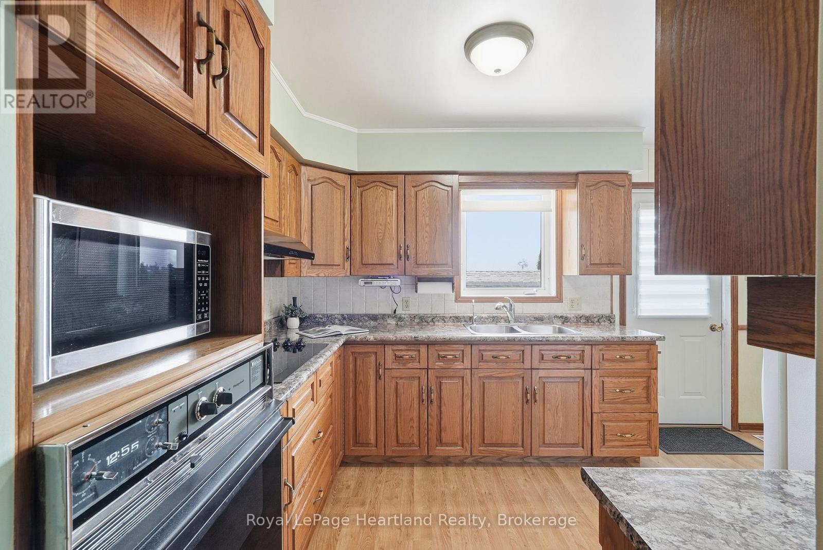 580 Maple Avenue N, North Perth, Ontario  N4W 3G5 - Photo 19 - X13225790