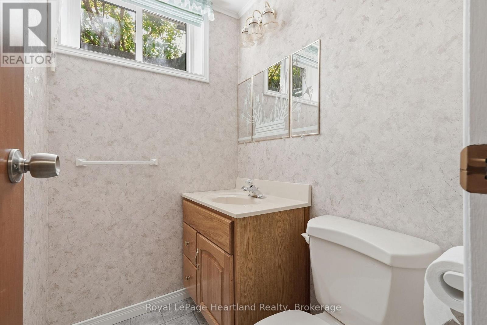 580 Maple Avenue N, North Perth, Ontario  N4W 3G5 - Photo 28 - X13225790
