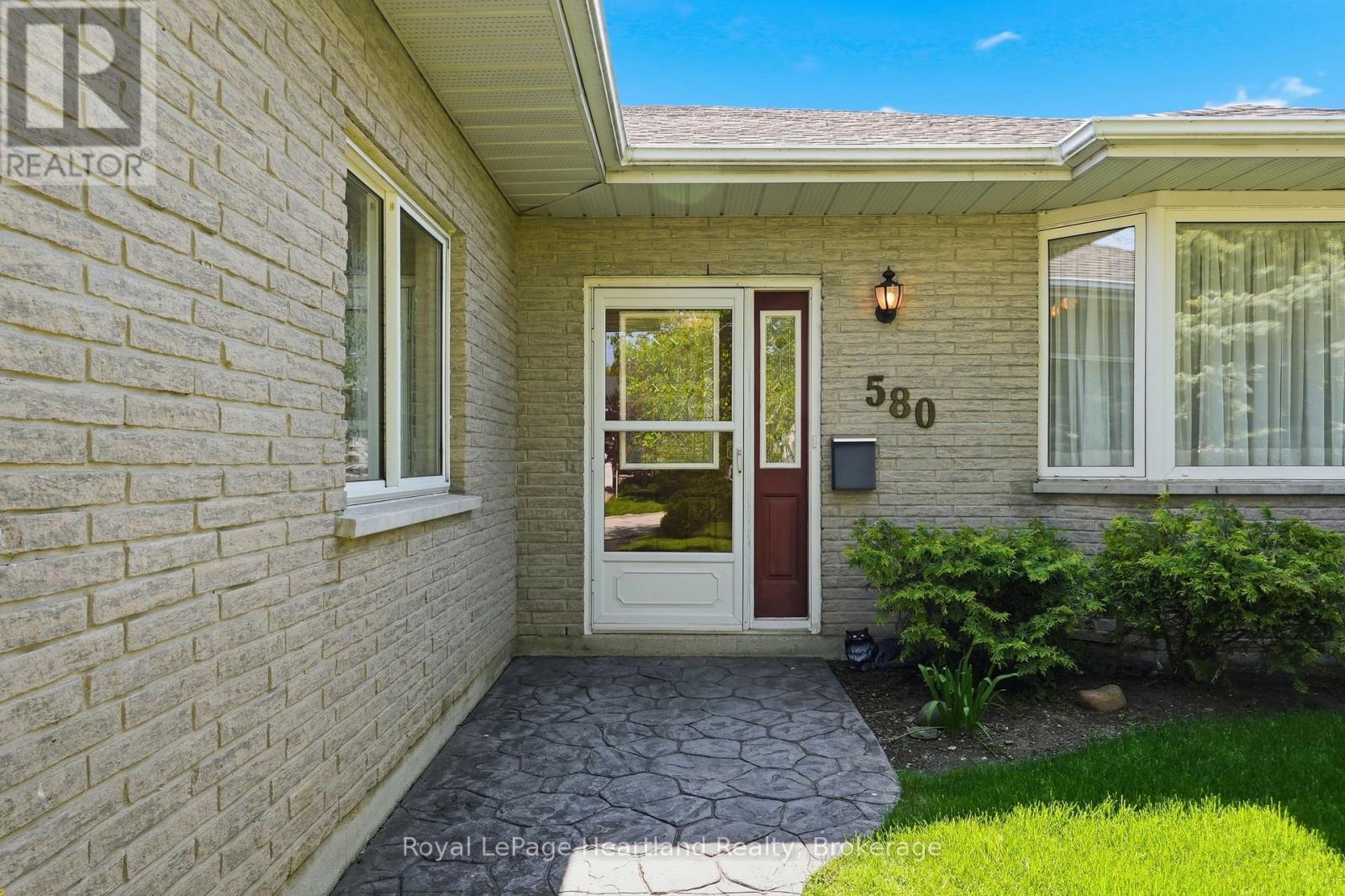 580 Maple Avenue N, North Perth, Ontario  N4W 3G5 - Photo 7 - X13225790