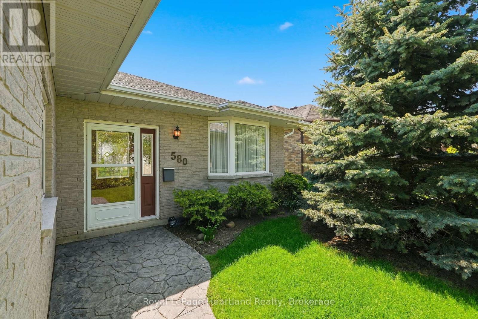 580 Maple Avenue N, North Perth, Ontario  N4W 3G5 - Photo 8 - X13225790