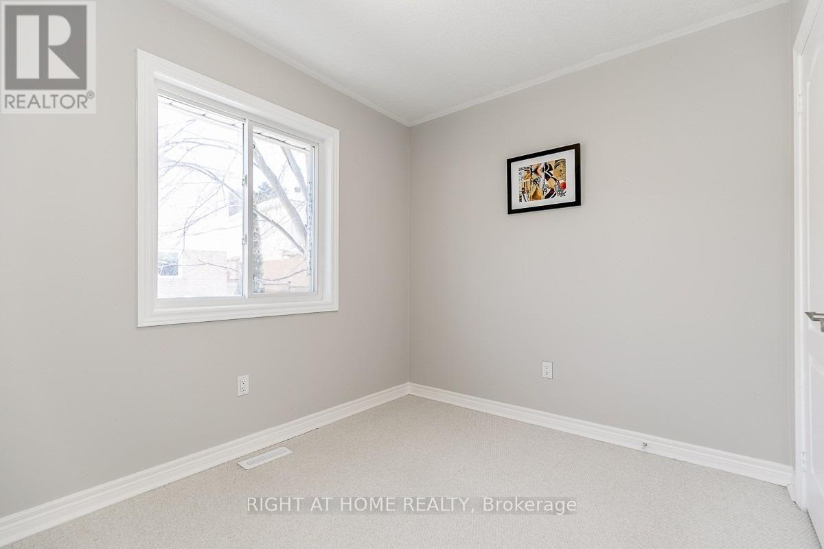 6 Peter Street, Barrie, Ontario  L4N 5R2 - Photo 20 - S13225824