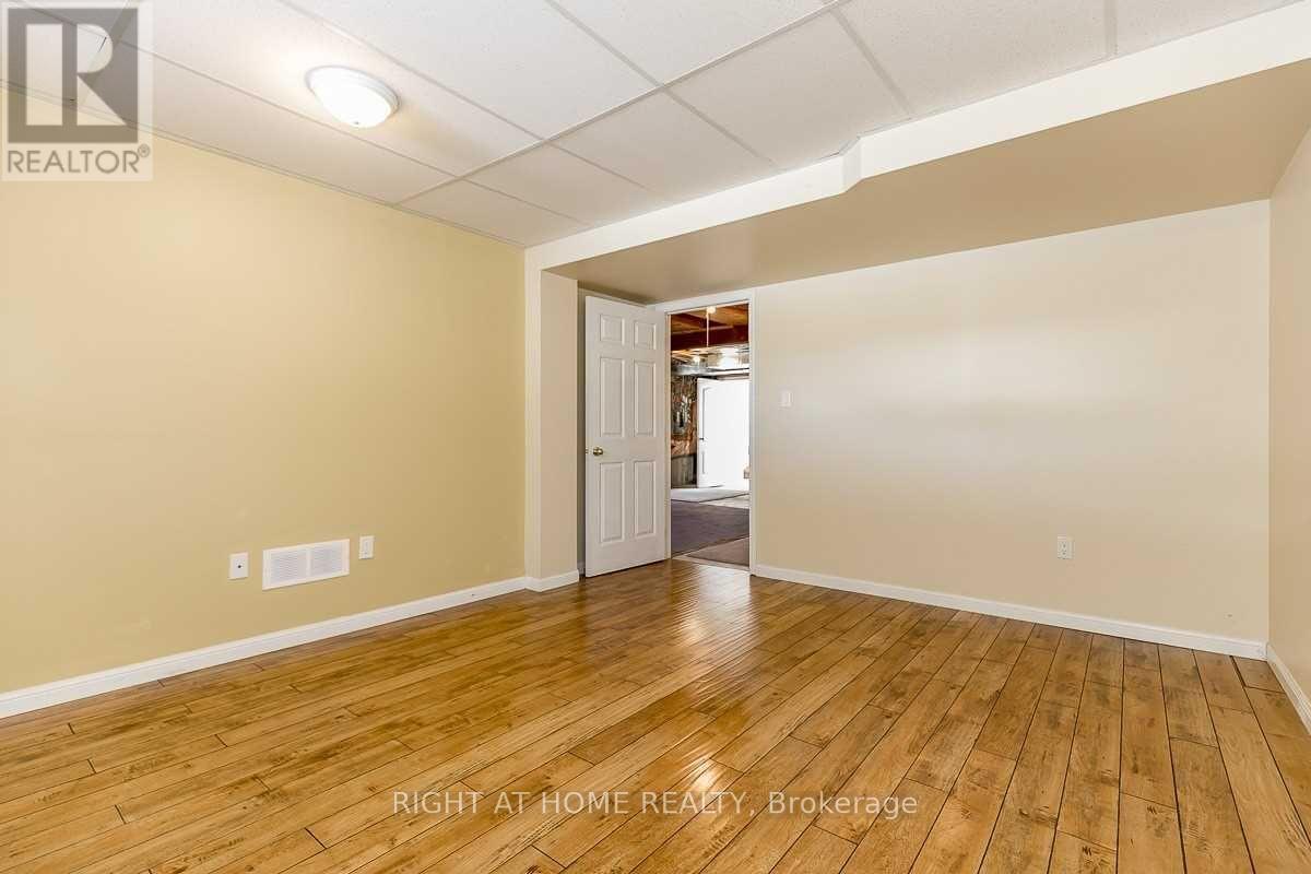 6 Peter Street, Barrie, Ontario  L4N 5R2 - Photo 35 - S13225824