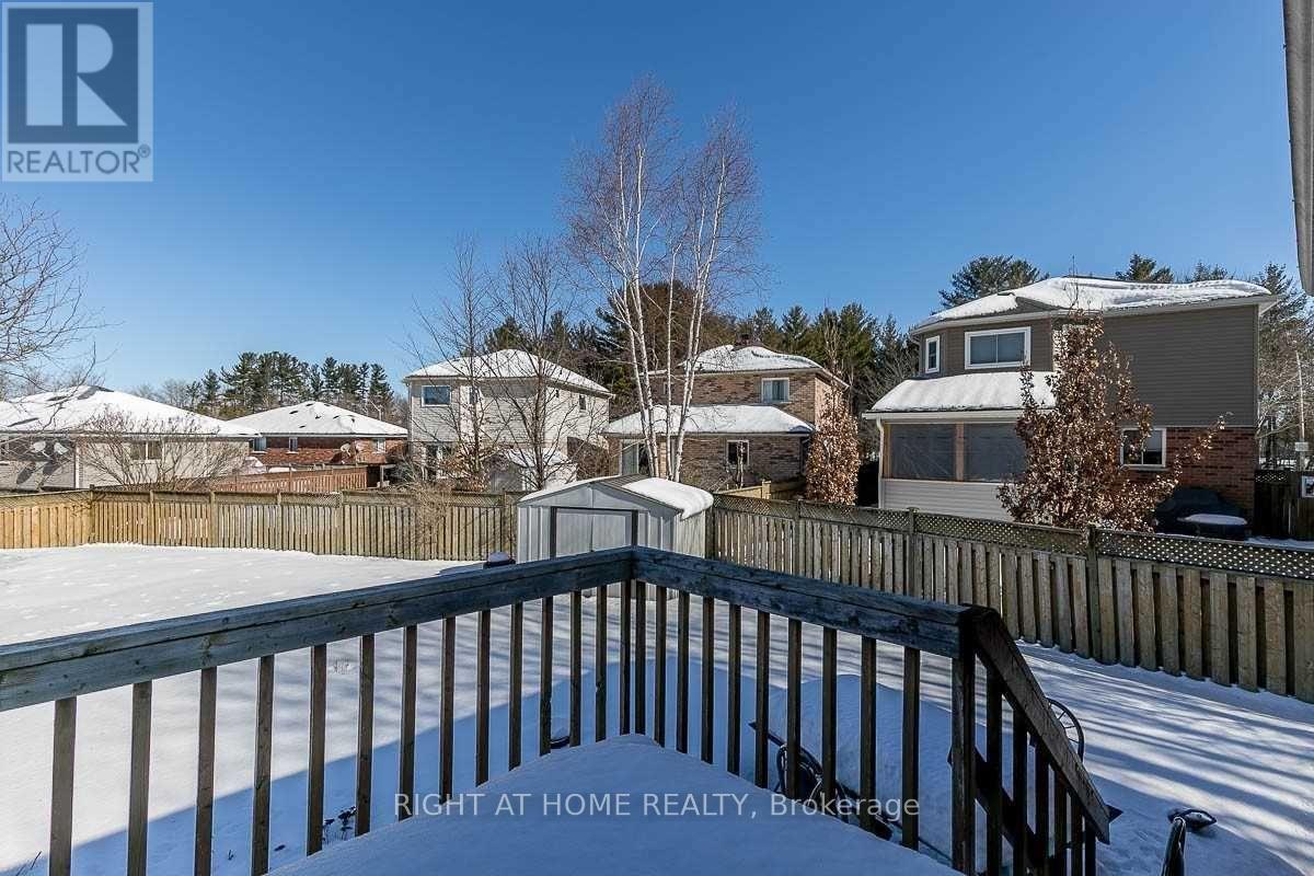 6 Peter Street, Barrie, Ontario  L4N 5R2 - Photo 38 - S13225824
