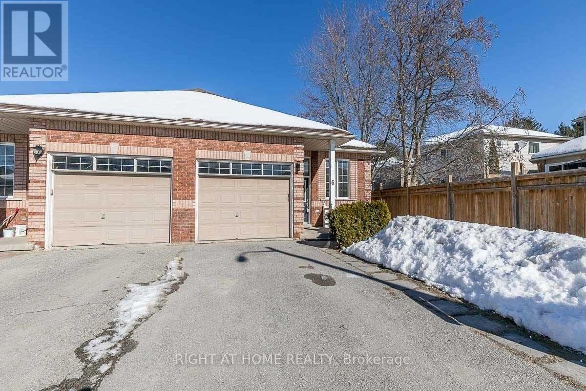 6 Peter Street, Barrie, Ontario  L4N 5R2 - Photo 4 - S13225824