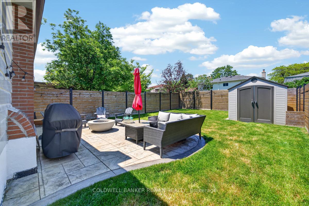 319 Thrace Avenue, Mississauga, Ontario  L5B 2B2 - Photo 41 - W13225778