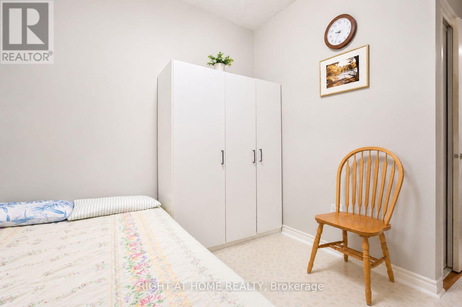 8 - 1949 Lawrence Avenue W, Toronto, Ontario  M9N 1H3 - Photo 11 - W13225848