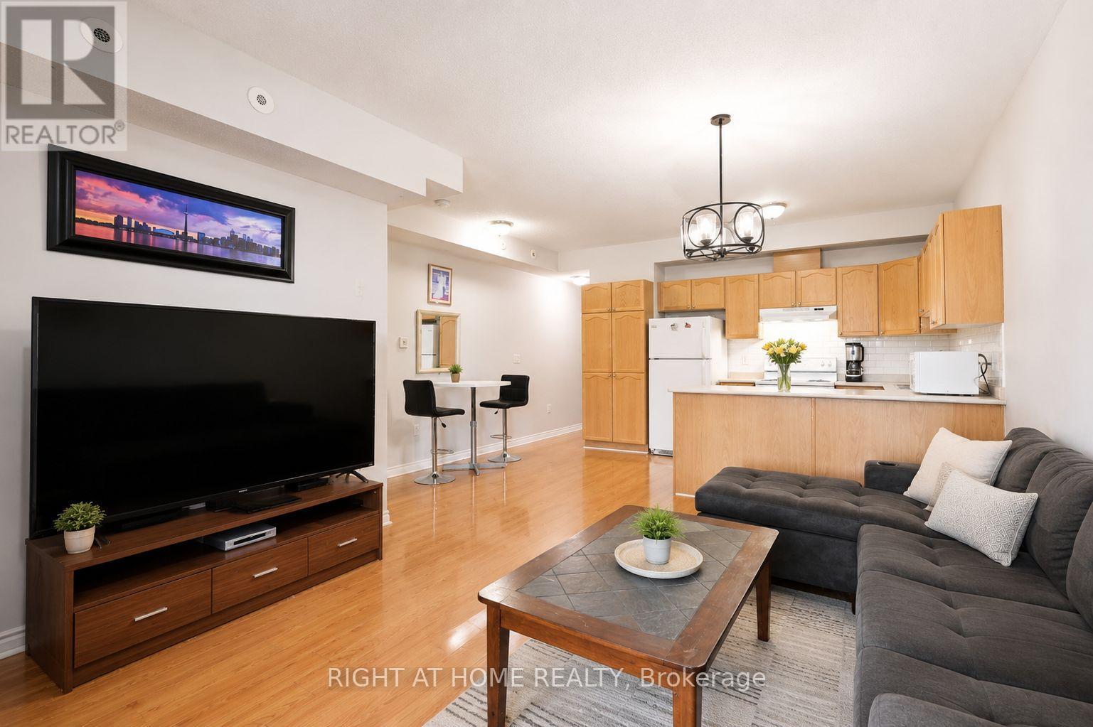 8 - 1949 Lawrence Avenue W, Toronto, Ontario  M9N 1H3 - Photo 14 - W13225848