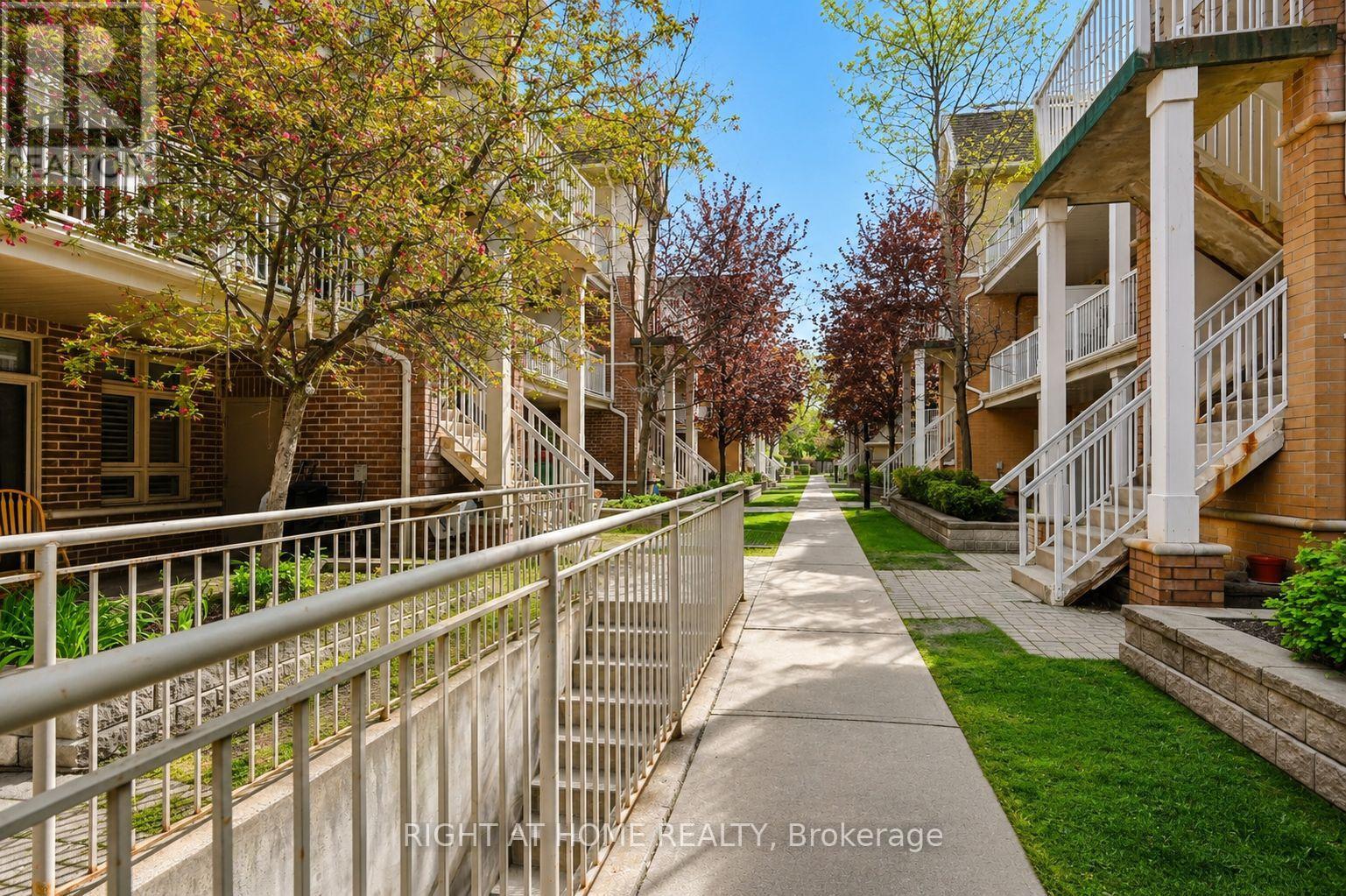 8 - 1949 Lawrence Avenue W, Toronto, Ontario  M9N 1H3 - Photo 20 - W13225848