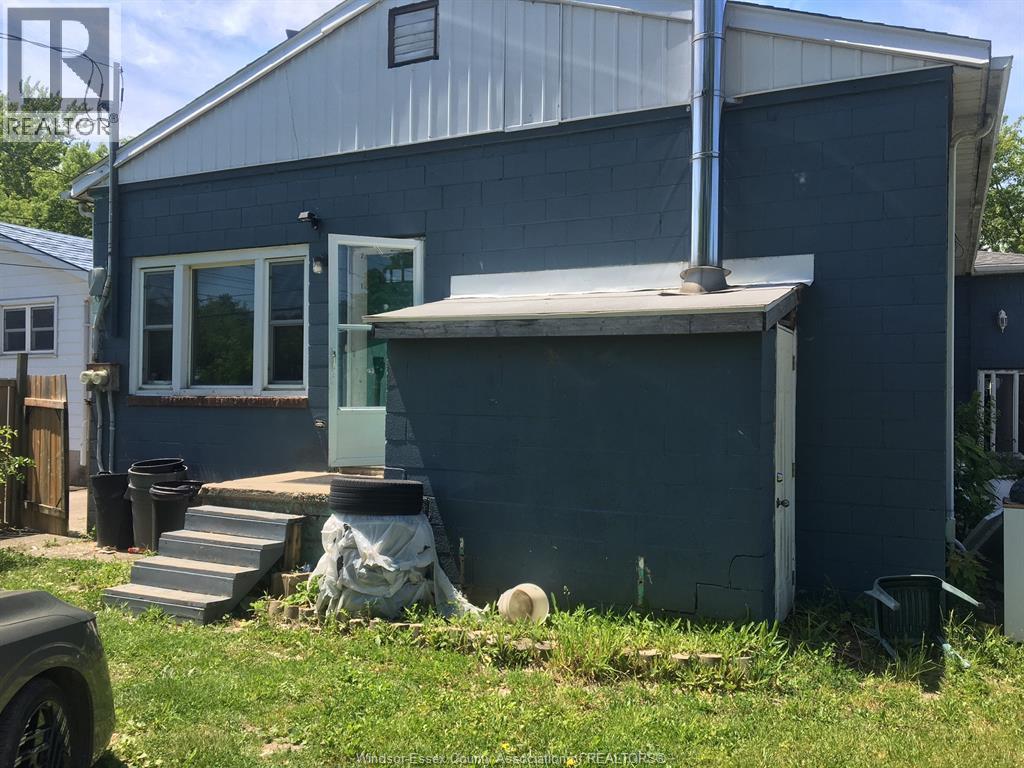 1126 California Avenue, Windsor, Ontario  N9B 2Z9 - Photo 4 - 26007314