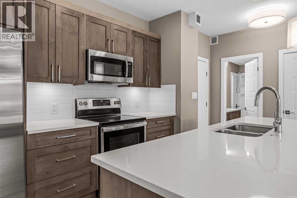 110, 106 Stewart Creek Rise, Canmore, Alberta  T1W 0L8 - Photo 12 - A2315549