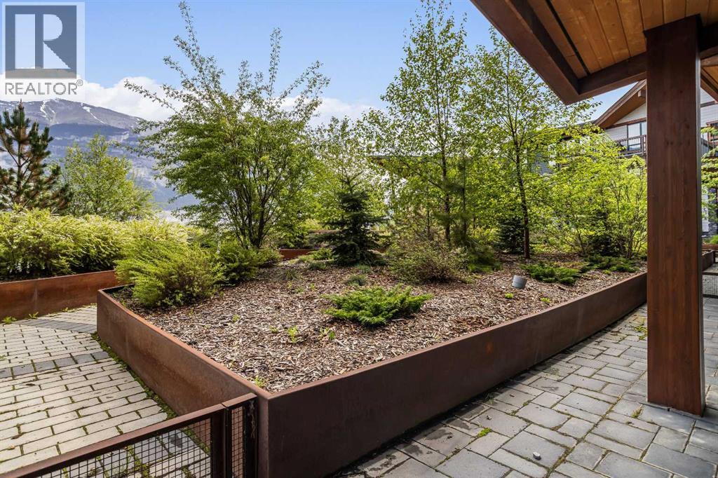 110, 106 Stewart Creek Rise, Canmore, Alberta  T1W 0L8 - Photo 35 - A2315549