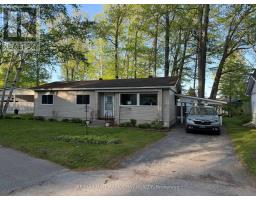 13 CARRUTHERS STREET N, Wasaga Beach, Ontario