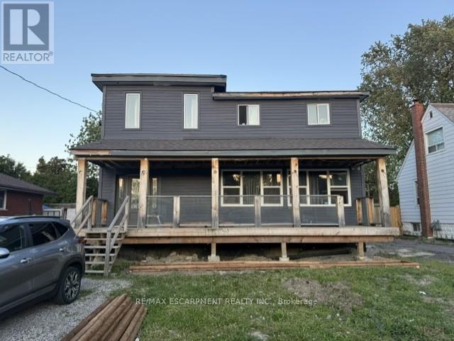93 HOWARD AVENUE, Hamilton, Ontario
