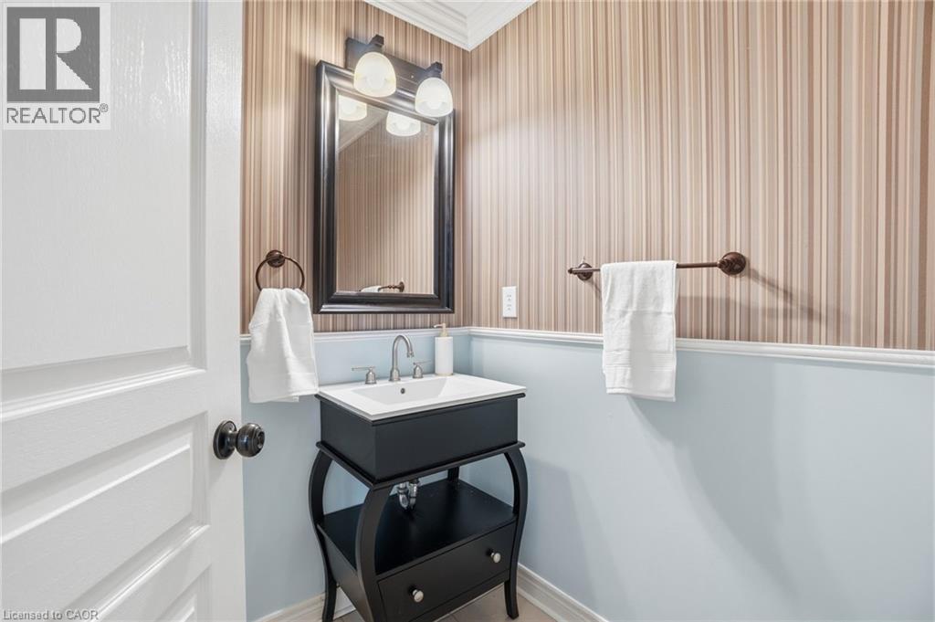 2461 Whistling Springs Crescent, Oakville, Ontario  L6M 5G4 - Photo 19 - 40835685
