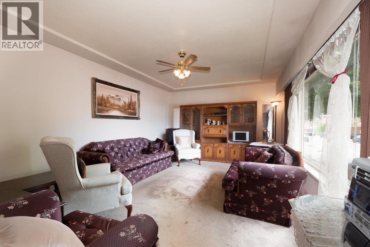 106 N Templeton Drive, Vancouver, British Columbia  V5L 3E2 - Photo 11 - R3130697
