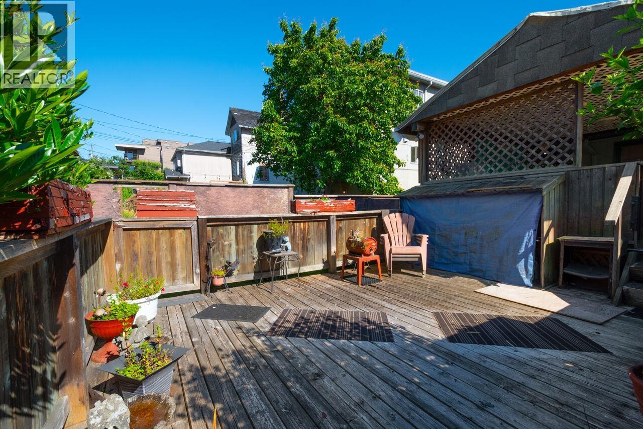 106 N Templeton Drive, Vancouver, British Columbia  V5L 3E2 - Photo 15 - R3130697