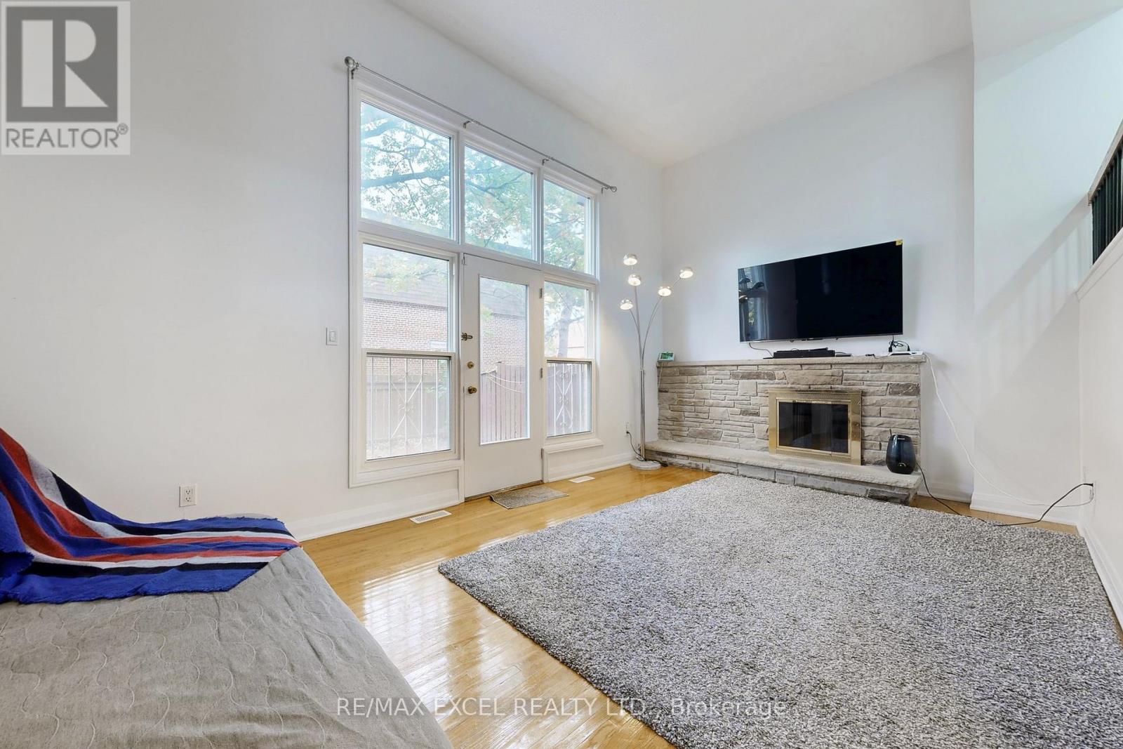 10 Crockamhill Drive, Toronto, Ontario  M1S 3H1 - Photo 2 - E13225890