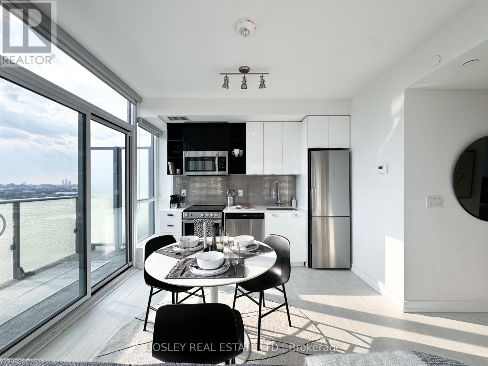 1313 - 10 De Boers Drive, Toronto, Ontario  M3J 0L6 - Photo 10 - W13225884