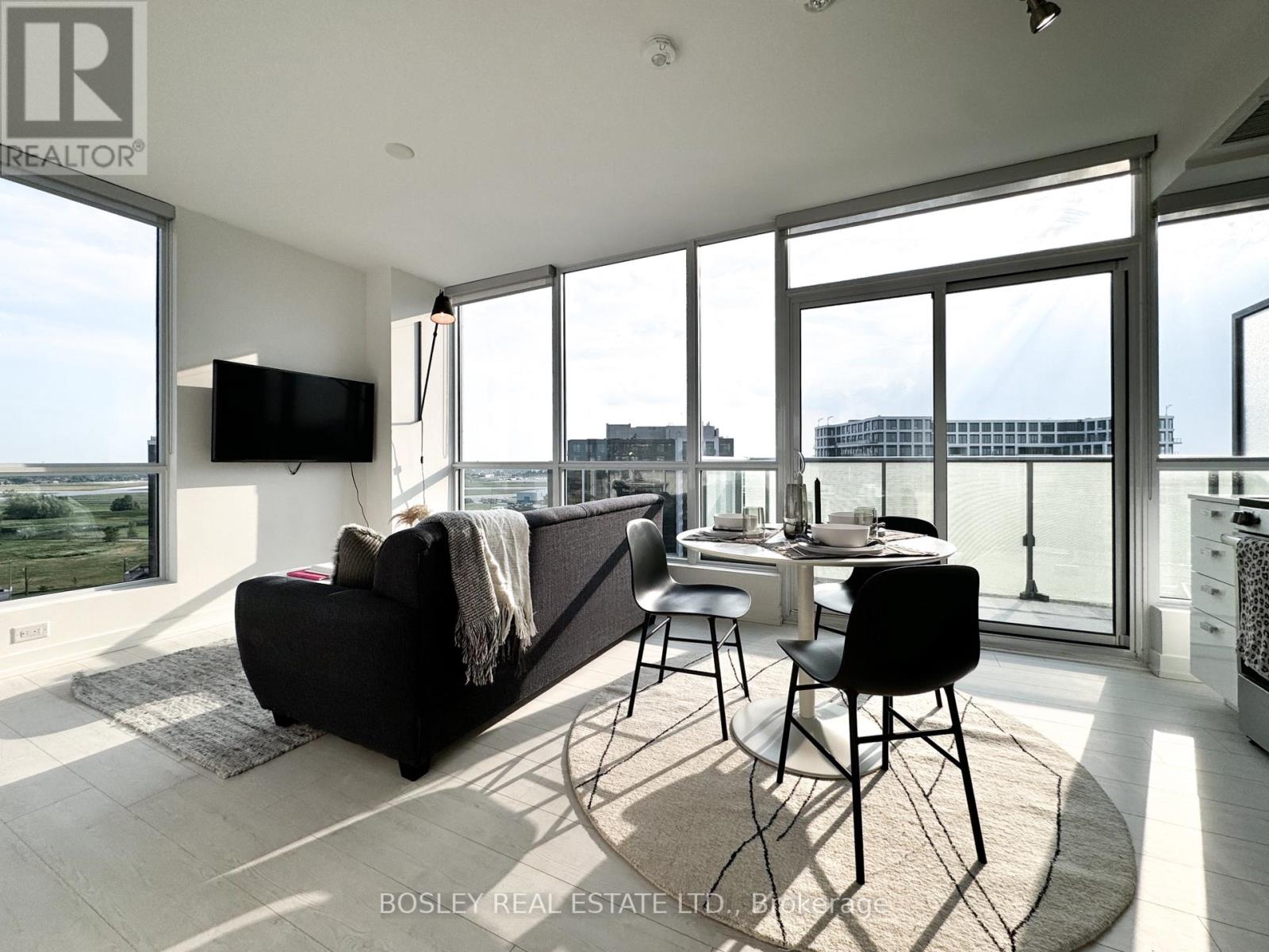1313 - 10 De Boers Drive, Toronto, Ontario  M3J 0L6 - Photo 2 - W13225884