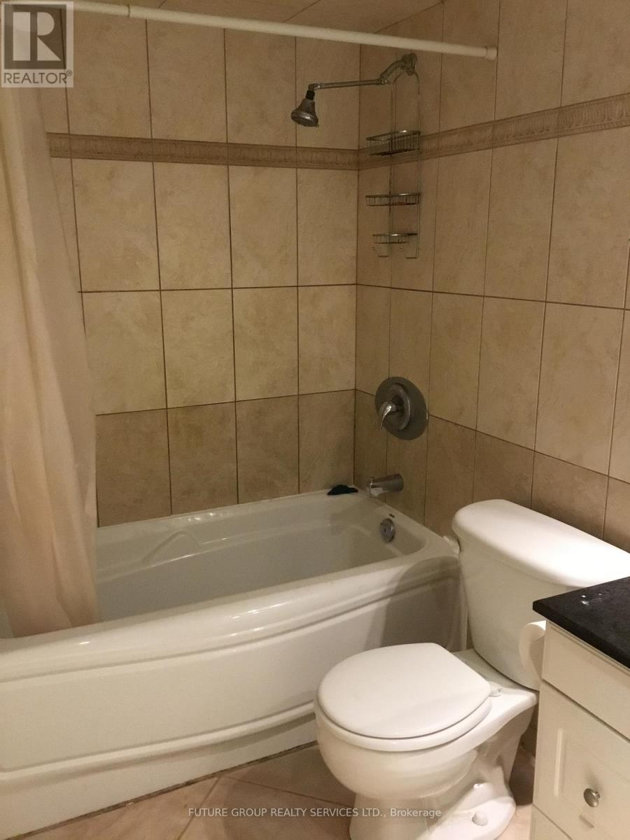 1815 - 145 Hillcrest Avenue, Mississauga, Ontario  L5B 3Z1 - Photo 11 - W13225886