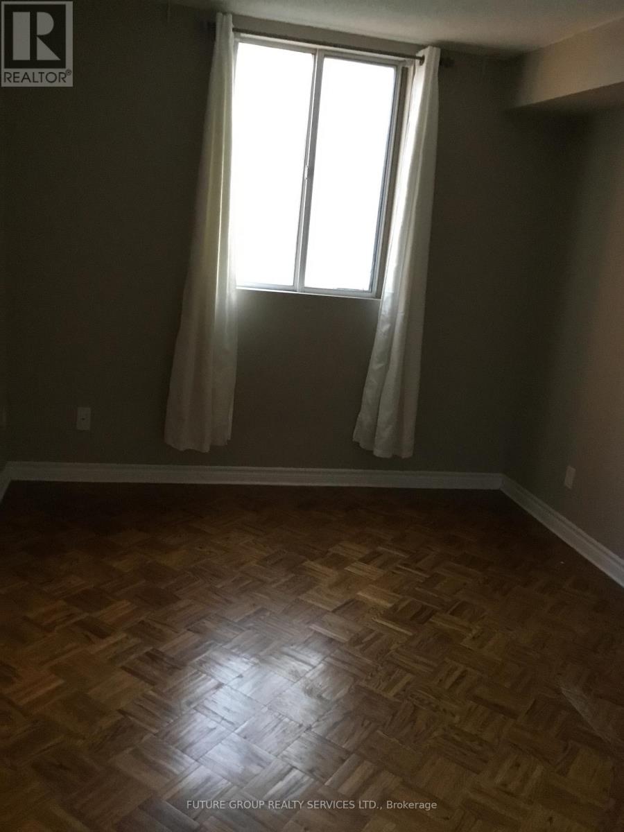 1815 - 145 Hillcrest Avenue, Mississauga, Ontario  L5B 3Z1 - Photo 13 - W13225886