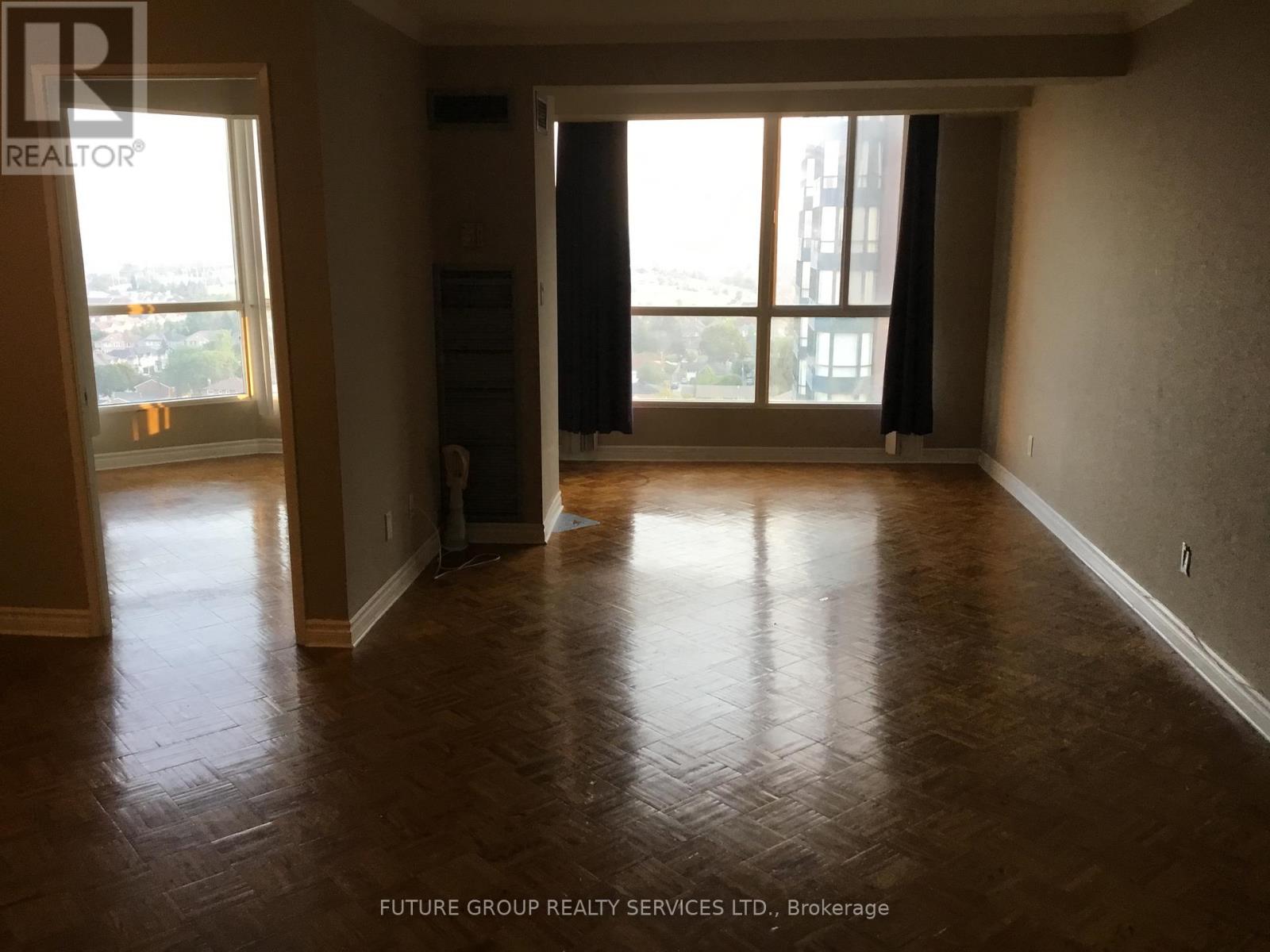 1815 - 145 Hillcrest Avenue, Mississauga, Ontario  L5B 3Z1 - Photo 8 - W13225886