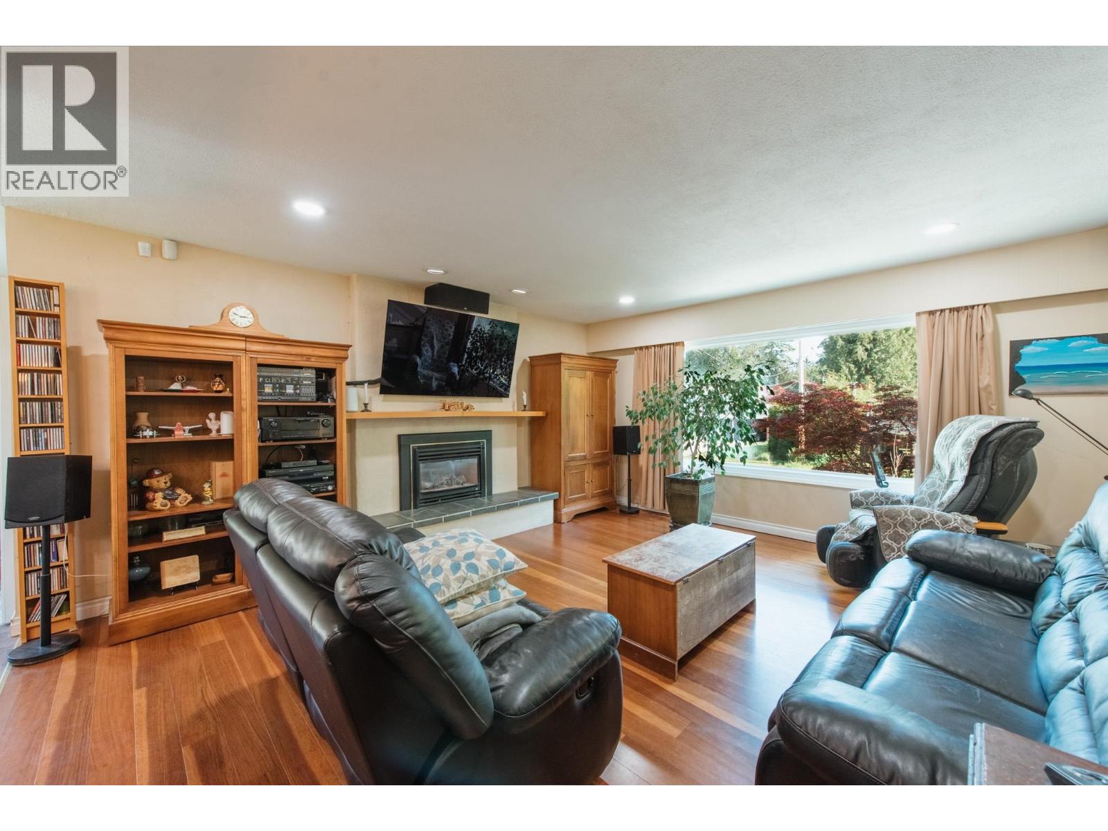 934 Davis Road, Gibsons, British Columbia  V0N 1V8 - Photo 7 - R3130658
