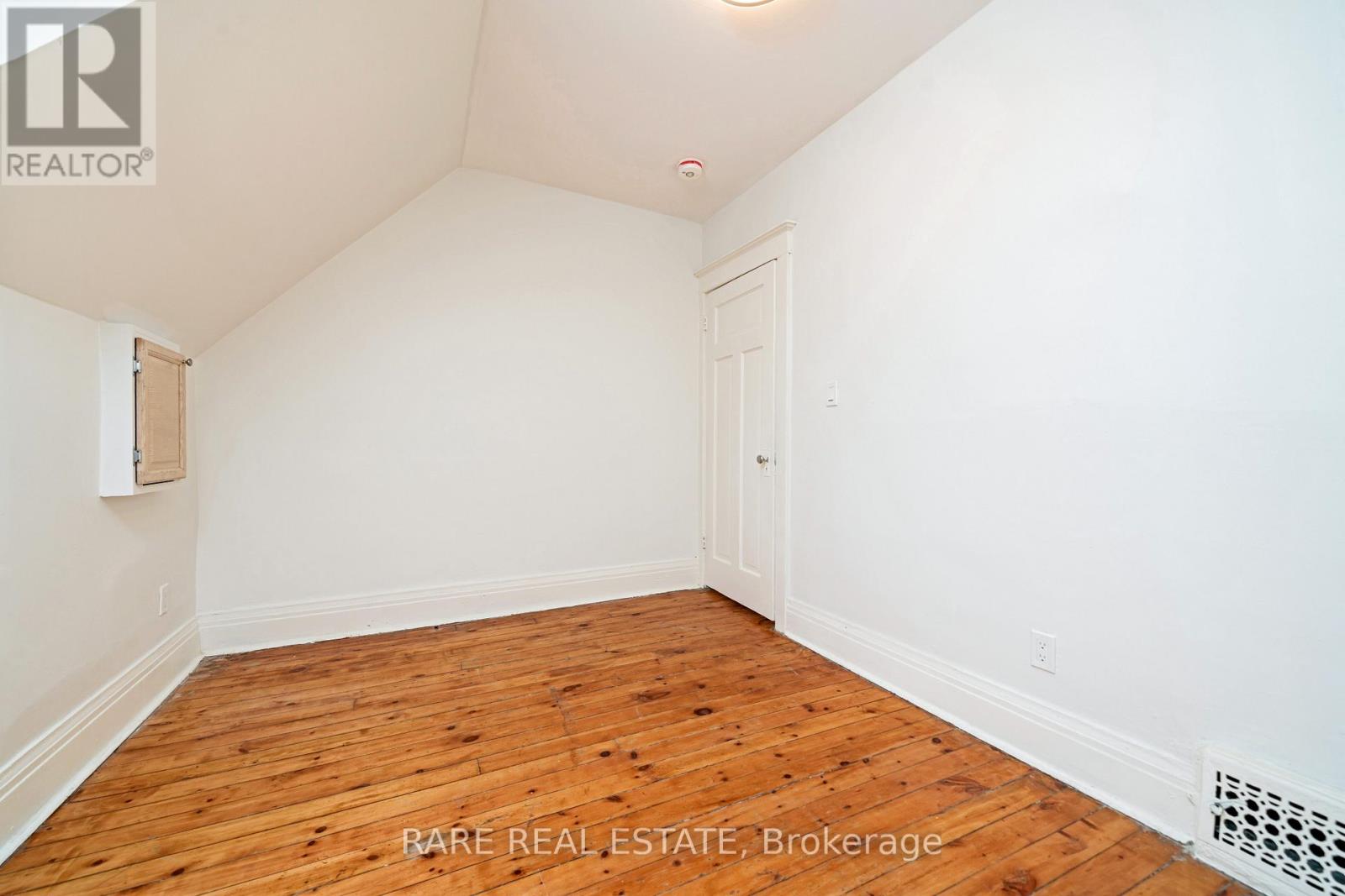 216 Oakwood Avenue, Toronto, Ontario  M6E 2V4 - Photo 28 - C13223378